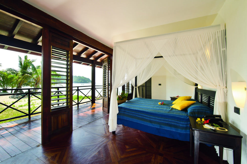 New Emerald Cove Hotel Баи-Сейнт-Энн Экстерьер фото