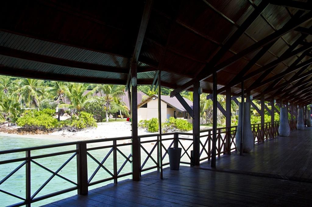 New Emerald Cove Hotel Баи-Сейнт-Энн Экстерьер фото